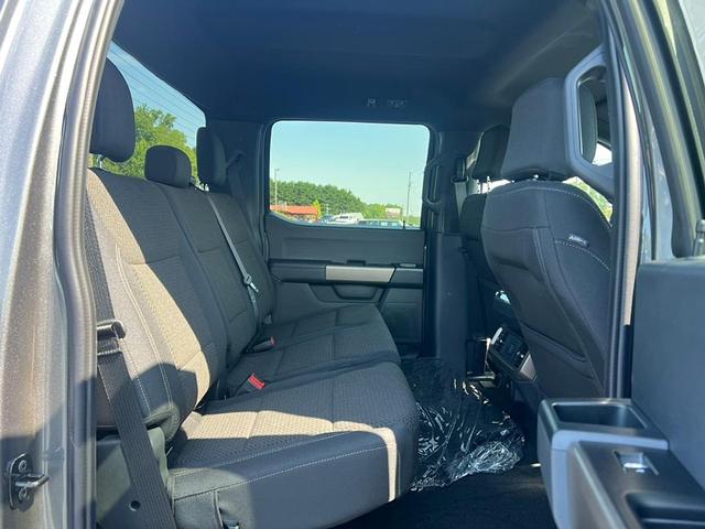 Photo of 2025 Gray Metallic Ford F-150