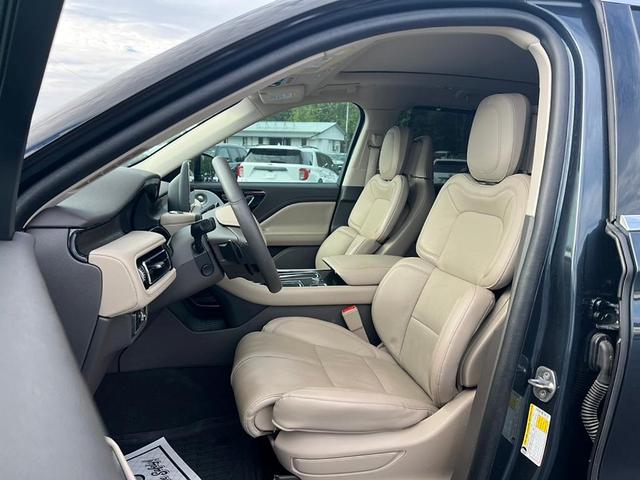 Photo of 2023 Flight Blue Lincoln Aviator