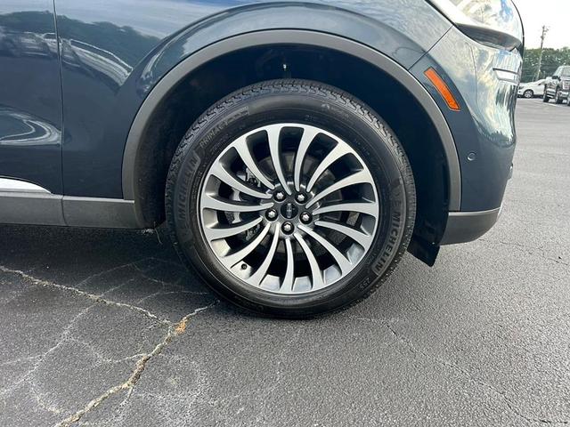 Photo of 2023 Flight Blue Lincoln Aviator