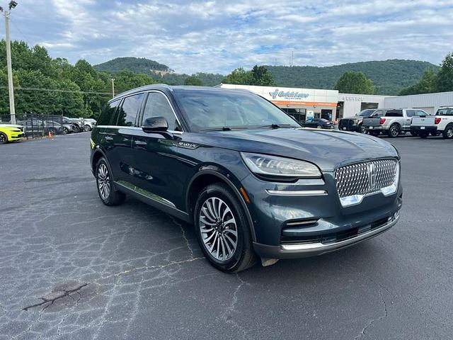 Photo of 2023 Flight Blue Lincoln Aviator