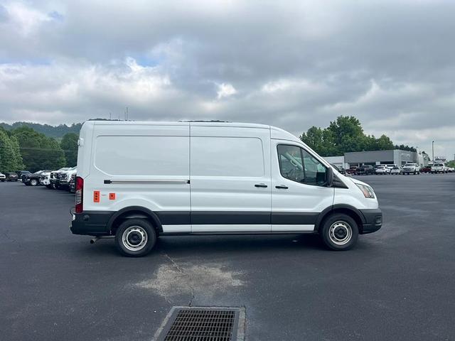 Photo of 2024 Oxford White Ford Transit-250