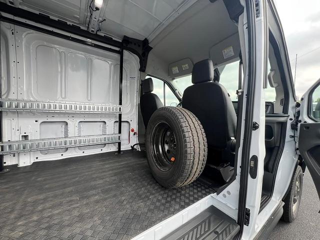 Photo of 2024 Oxford White Ford Transit-250