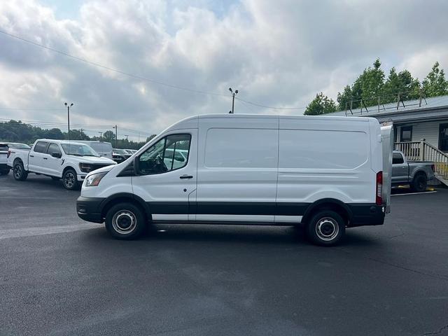 Photo of 2024 Oxford White Ford Transit-250