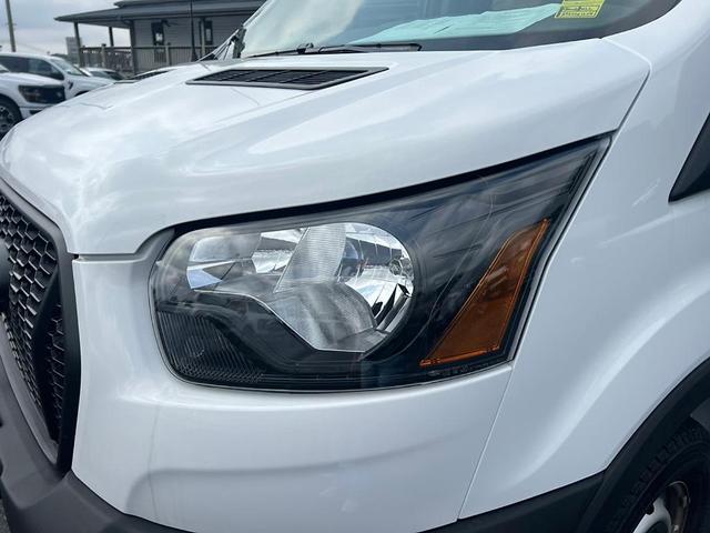 Photo of 2024 Oxford White Ford Transit-250