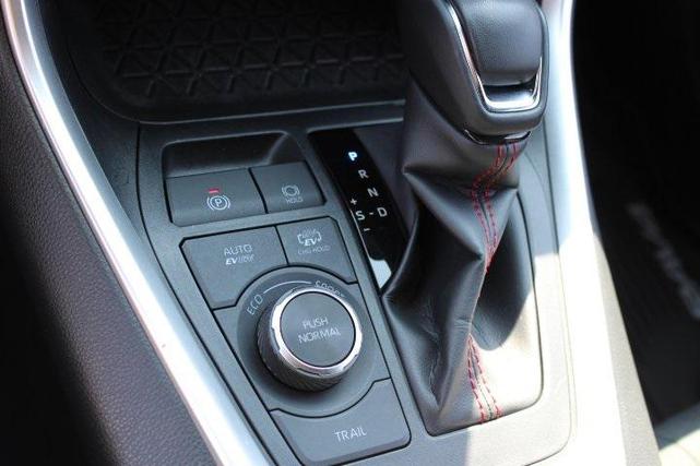 Photo of 2023 Ice Cap Toyota RAV4 Prime