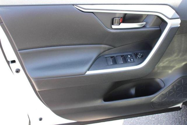Photo of 2023 Ice Cap Toyota RAV4 Prime