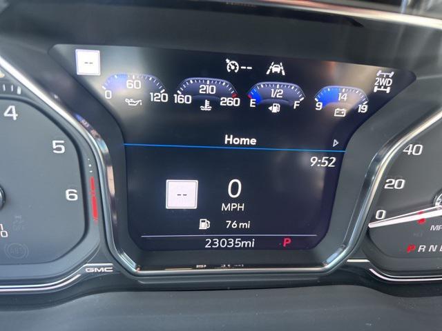 Photo of 2022 White Frost Tricoat GMC Sierra 1500