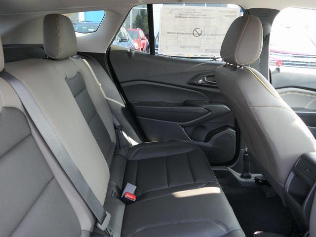 Photo of 2025 Cacti Green Chevrolet Trax