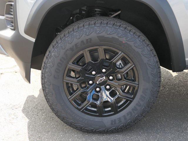 Photo of 2026 Sterling Gray Metallic Chevrolet Colorado