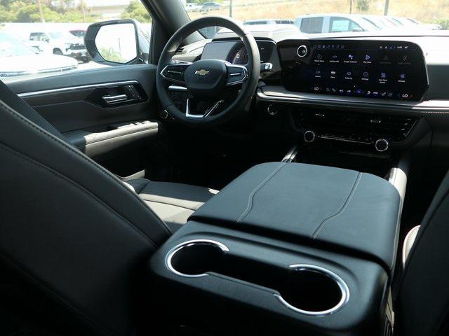 Photo of 2025 Sterling Gray Metallic Chevrolet Suburban