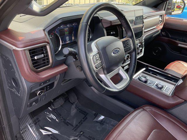 Photo of 2024 Agate Black Metallic Ford Expedition
