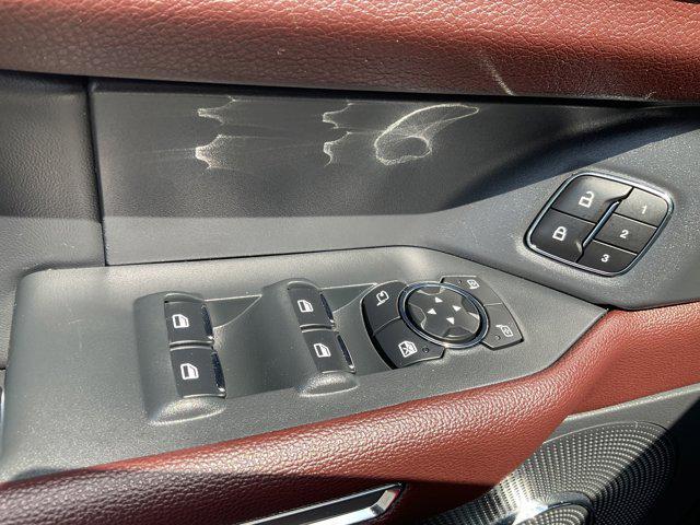 Photo of 2024 Agate Black Metallic Ford Expedition