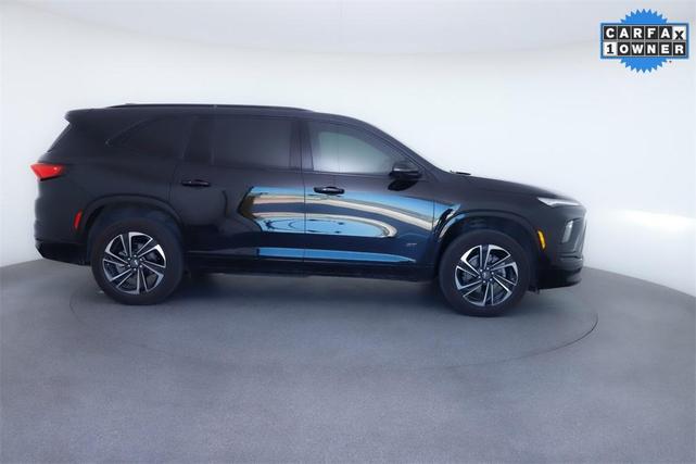 Photo of 2025 Ebony Twilight Metallic Buick Enclave