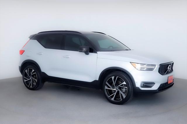 2022 Volvo XC40