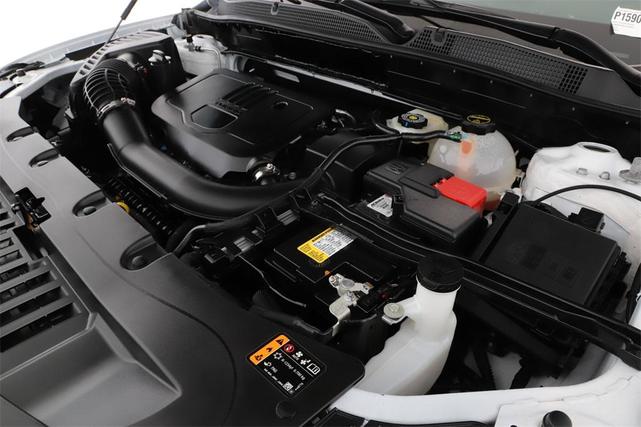 Photo of 2025 Summit White Chevrolet Blazer