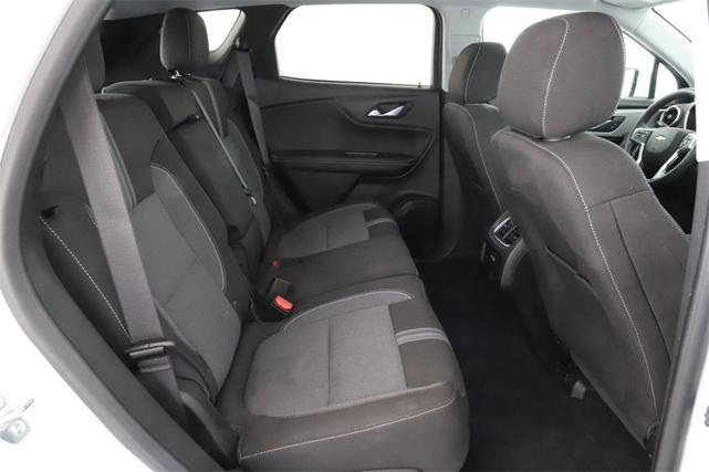 Photo of 2025 Summit White Chevrolet Blazer