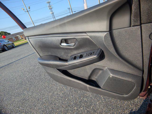 Photo of 2023 Rosewood Metallic Nissan Sentra