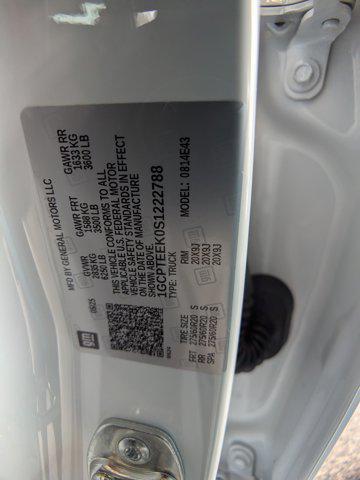 Photo of 2025 Summit White Chevrolet Colorado