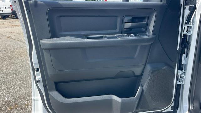 Photo of 2025 Bright White Clearcoat RAM 2500