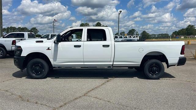 Photo of 2025 Bright White Clearcoat RAM 2500