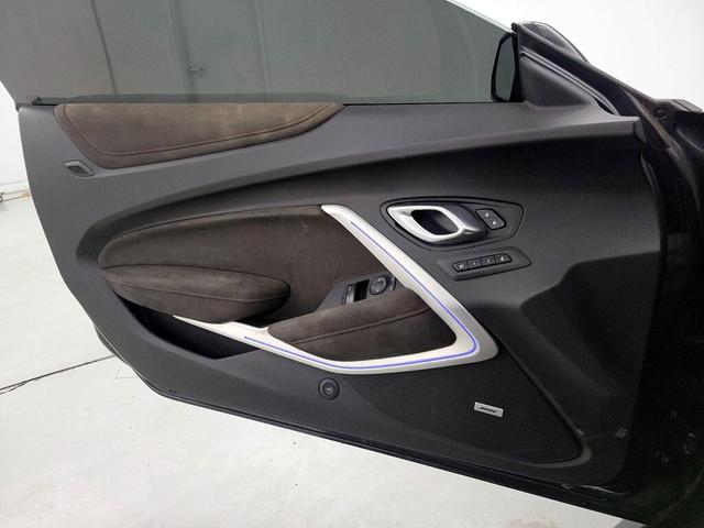 Photo of 2018 Black Chevrolet Camaro