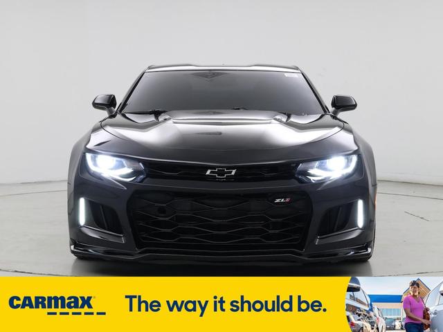 Photo of 2018 Black Chevrolet Camaro