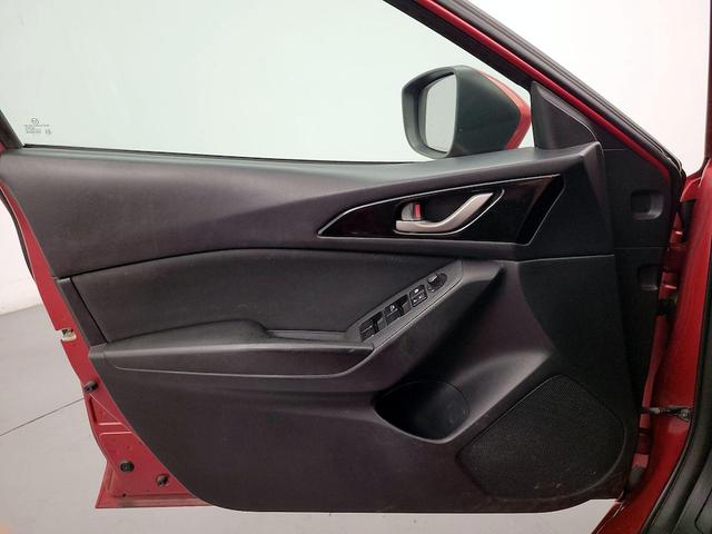 Photo of 2015 Red Mazda Mazda3