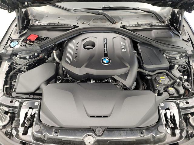Photo of 2019 Black BMW 430