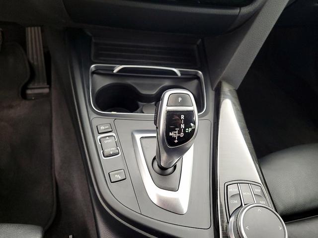 Photo of 2019 Black BMW 430