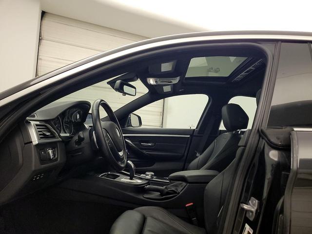 Photo of 2019 Black BMW 430