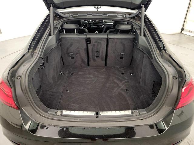 Photo of 2019 Black BMW 430