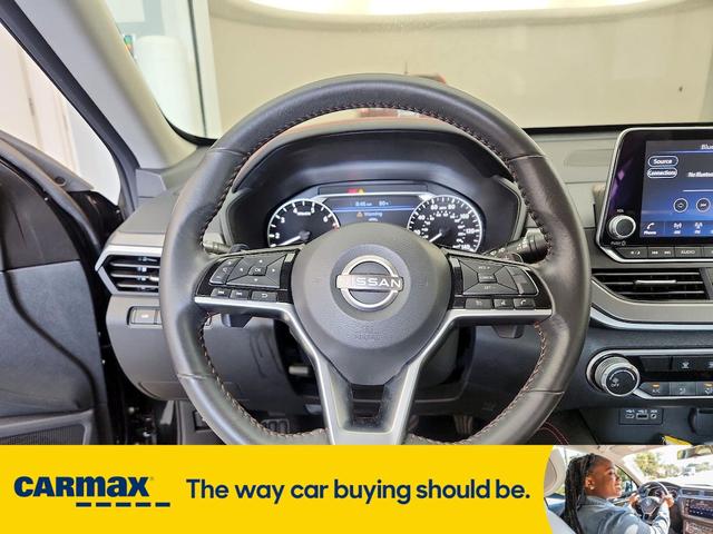 Photo of 2023 Black Nissan Altima