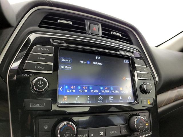 Photo of 2017 Blue Nissan Maxima