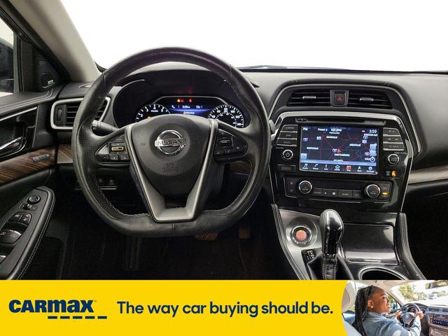 Photo of 2017 Blue Nissan Maxima