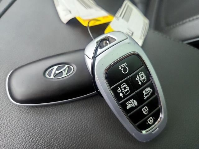 Photo of 2023 Red Hyundai TUCSON
