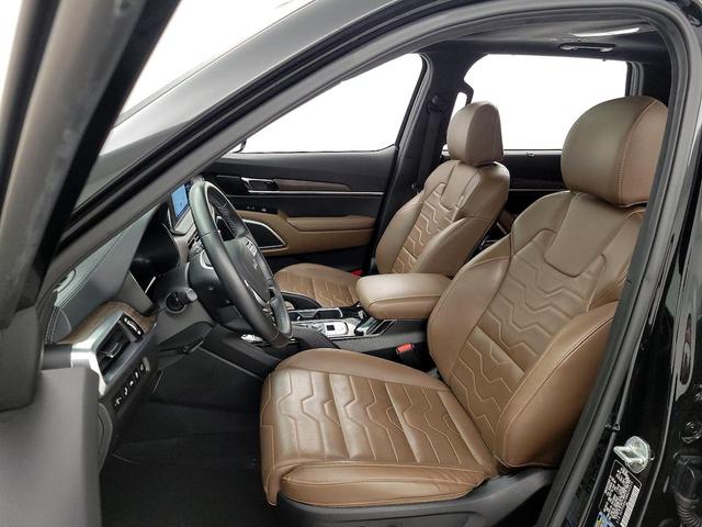 Photo of 2022 Black Kia Telluride