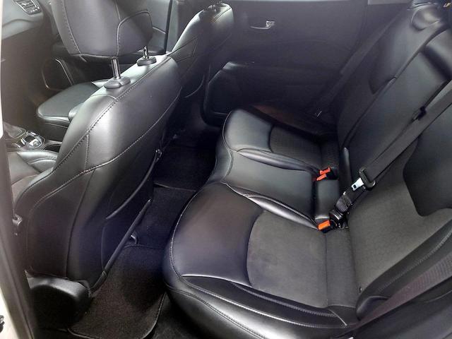 Photo of 2020 White Jeep Compass