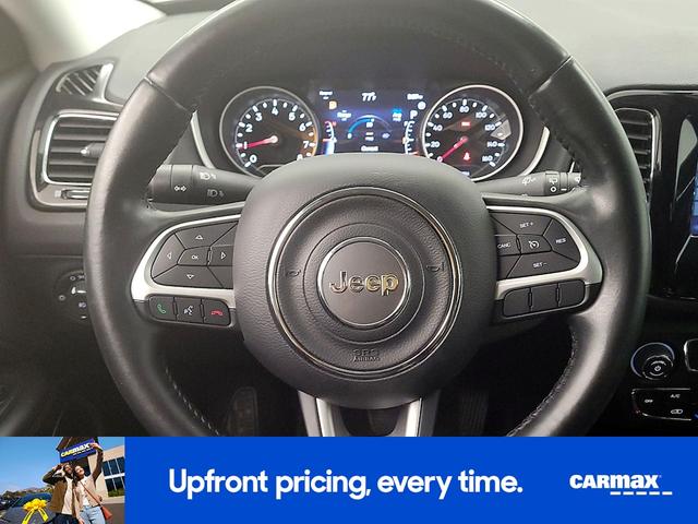 Photo of 2020 White Jeep Compass