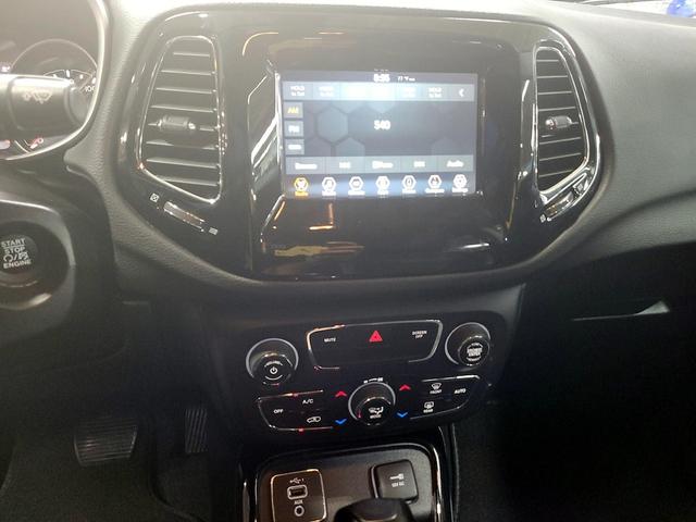 Photo of 2020 White Jeep Compass