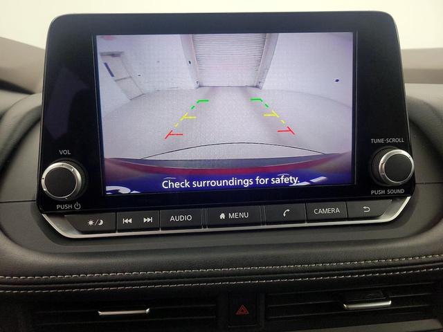 Photo of 2023 Red Nissan Rogue