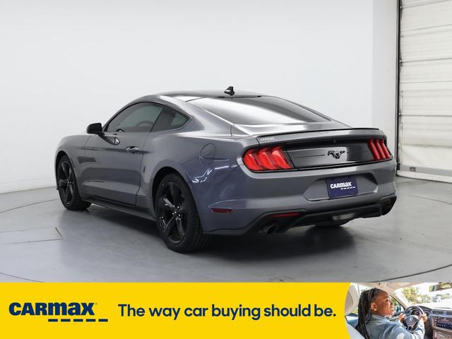 Photo of 2021 Gray Ford Mustang
