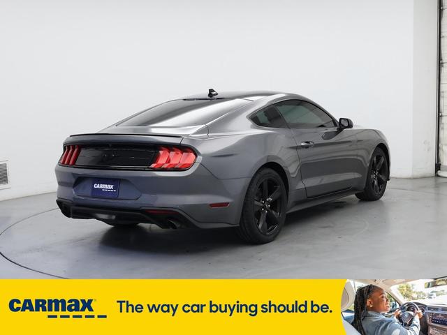 Photo of 2021 Gray Ford Mustang