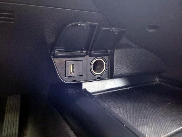 Photo of 2020 White Toyota Camry