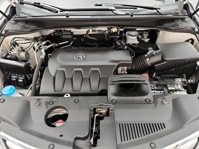 Photo of 2017 White Acura RDX