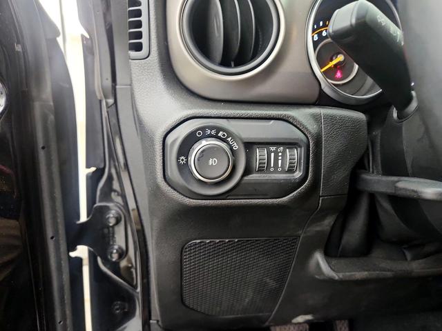 Photo of 2019 Black Jeep Wrangler