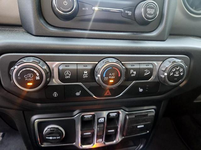 Photo of 2019 Black Jeep Wrangler