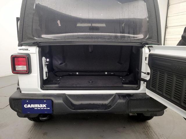 Photo of 2025 White Jeep Wrangler