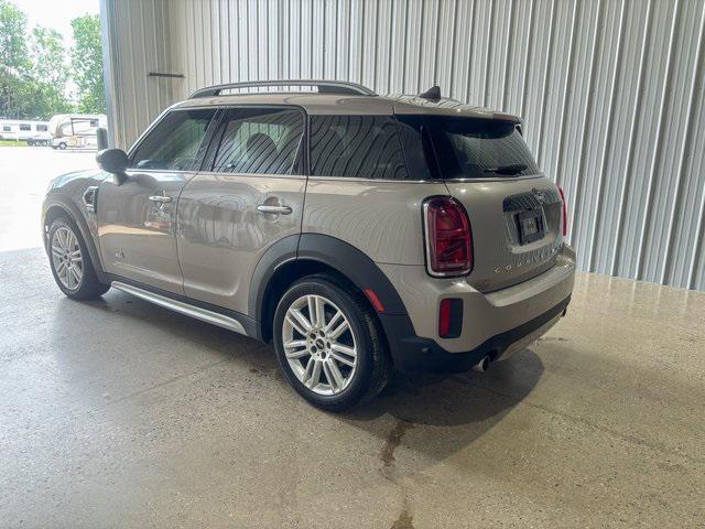 Photo of 2024 Rooftop Grey Metallic MINI Countryman