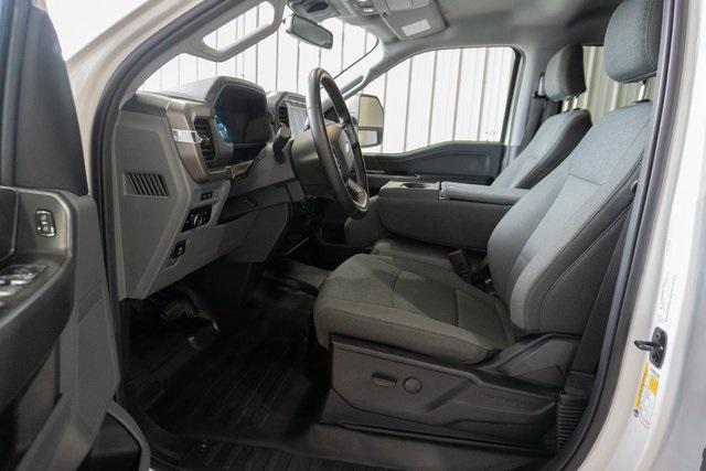 Photo of 2024 Oxford White Ford F-150