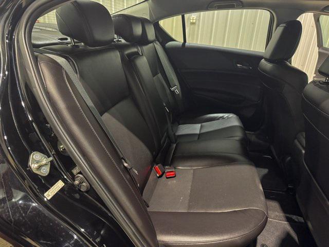 Photo of 2016 Crystal Black Pearl Acura ILX